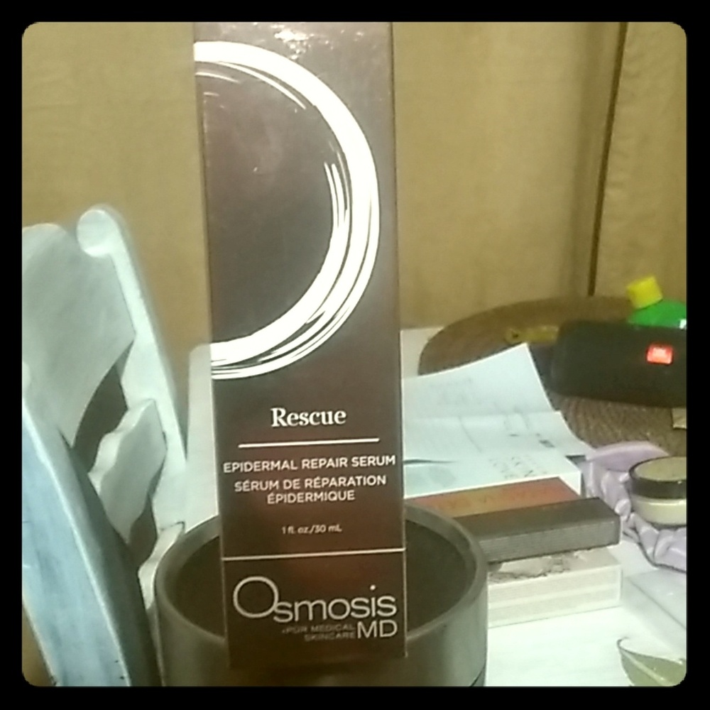 RESCUE *Epidermal repair serum